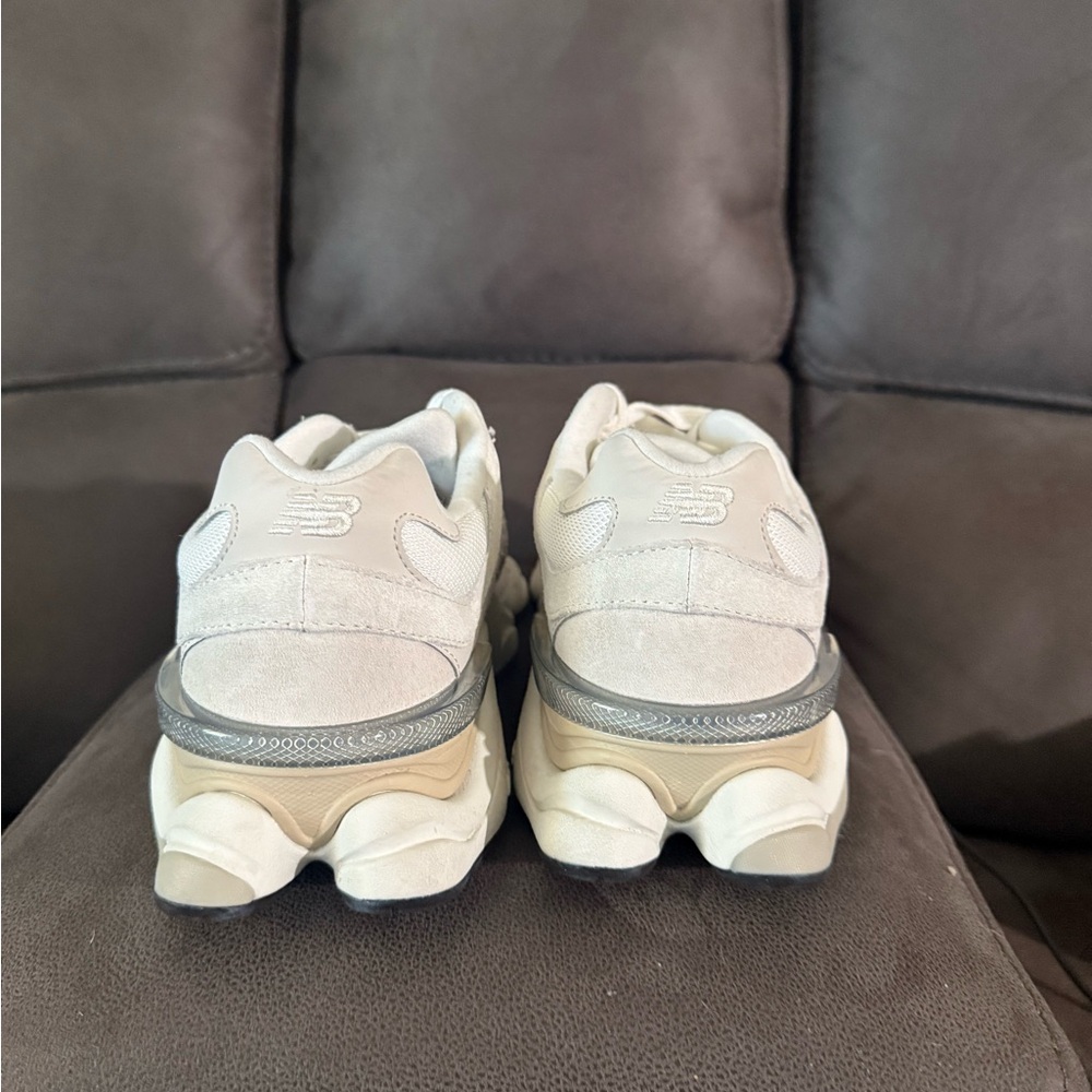 New Balance Sneakers size women 9.5 men 8 - Picture 5 of 8